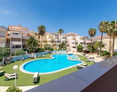Chayofa quiet complex close distance to beaches, restaurants, golf courses. modern, spacious, car parking is available. rest and relaxing holidays with a sunny terrace.