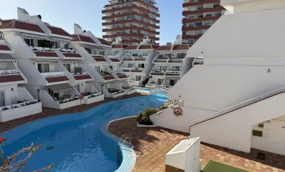 Las Floritas sun terrace pool golf beach shopping centre playa americas modern and stylish m